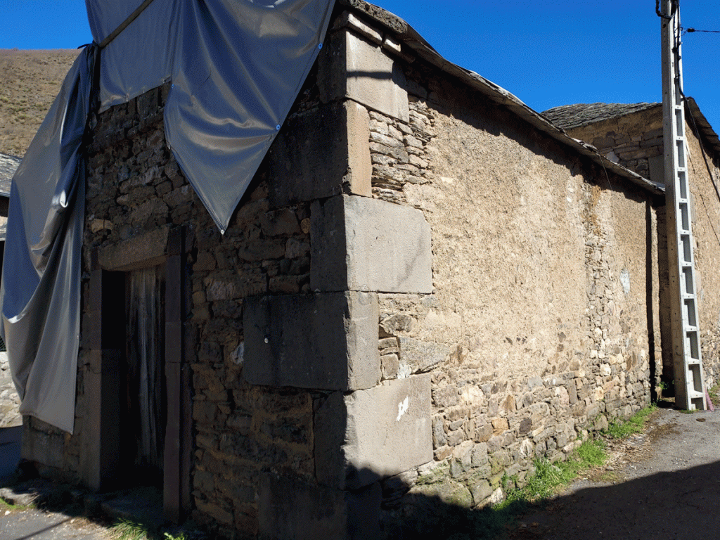 Exterior de la Capilla de Villaseca antes de la reforma